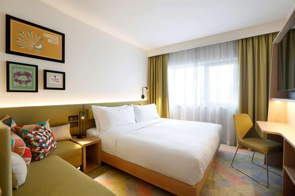 Hampton By Hilton Krakow Airport Hotel Balice Room photo