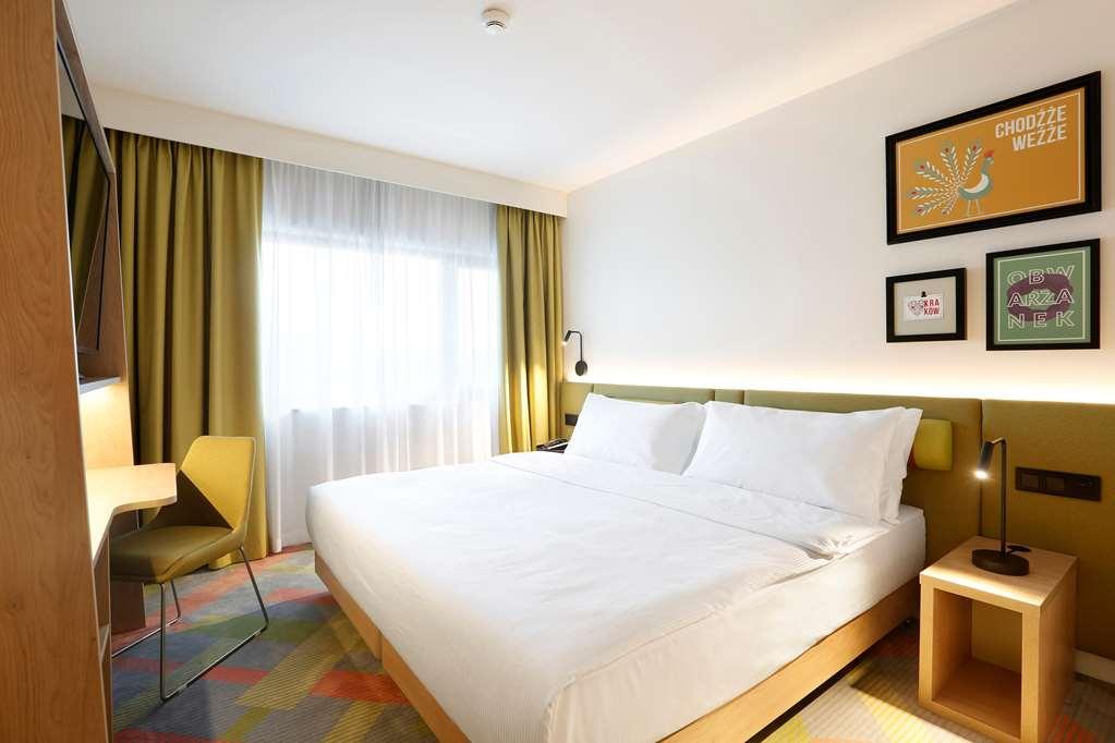 Hampton By Hilton Krakow Airport Hotel Balice Room photo